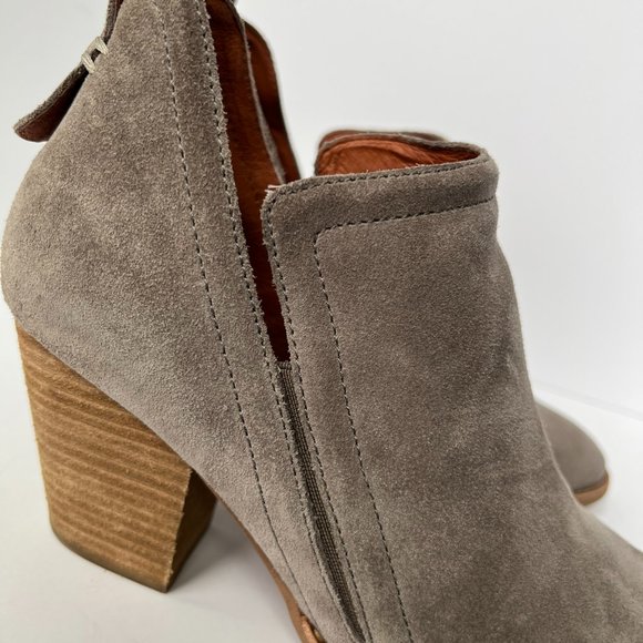 JEFFREY CAMPBELL Gray Taupe Suede Boho Ankle Boots Booties - Picture 4 of 12